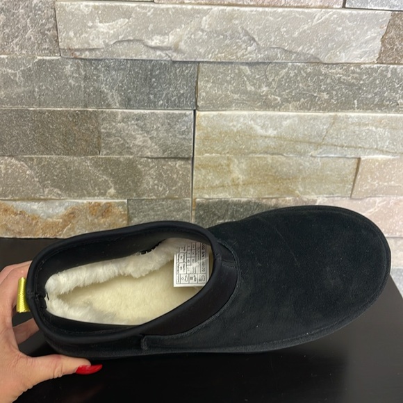 UGG Women's Classic Mini Dipper Boot - Picture 9 of 11